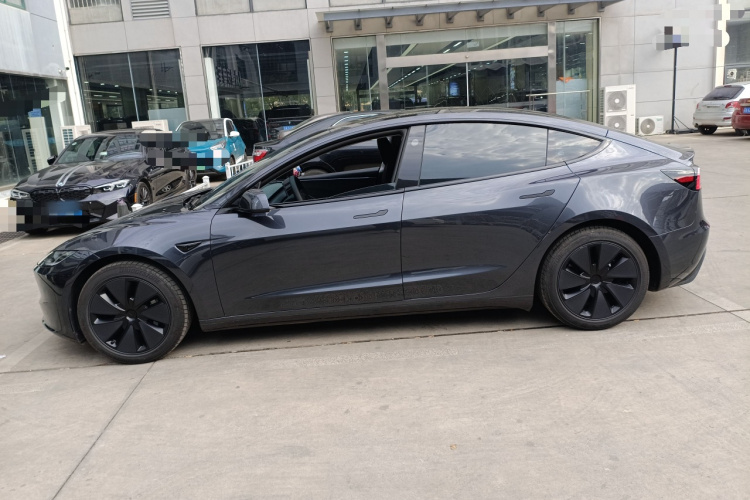 特斯拉 Model 3 2025款 后轮驱动版车身外观6003