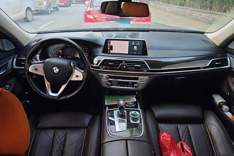 宝马7系 2019款 730Li 豪华套装中控内饰7002