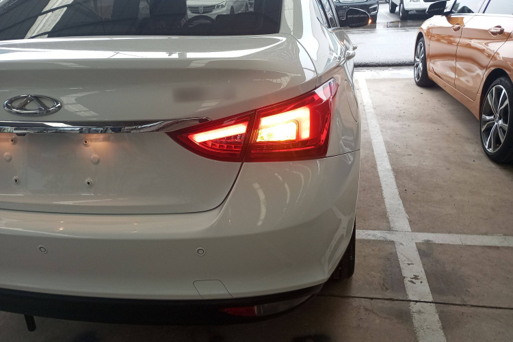 奇瑞 艾瑞泽5 2019款 改款PRO 1.5L CVT青春版 国VI车身外观6006