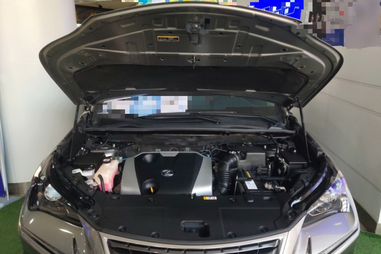 雷克萨斯NX 2020款 200 前驱 锋逸版 国VI机舱底盘24