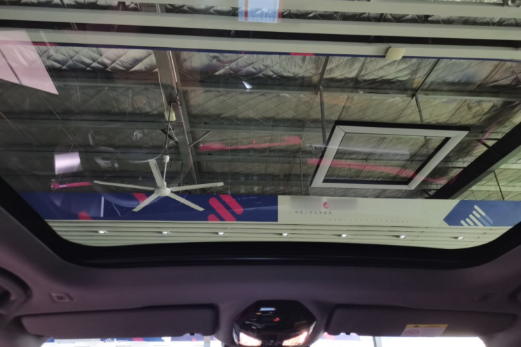 宝马5系 2025款 530Li 领先型 M运动套装局部细节22