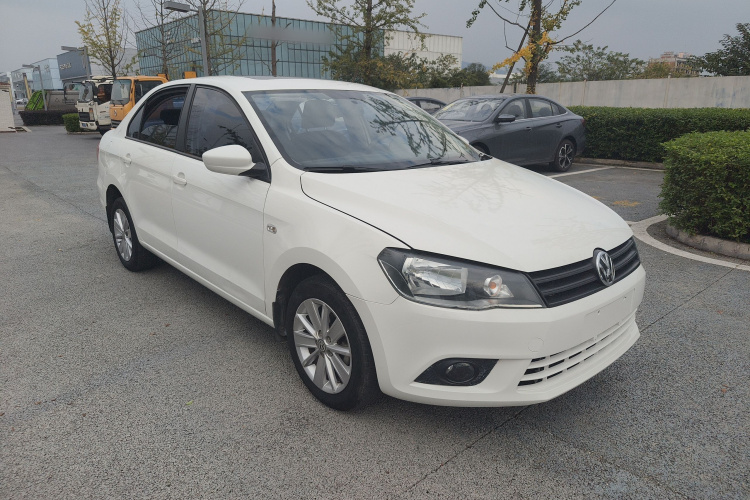 大众 捷达 2015款 1.6L 自动舒适型车身外观3