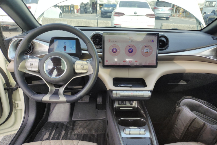 比亚迪 海豚 2021款 405km 时尚版中控内饰12