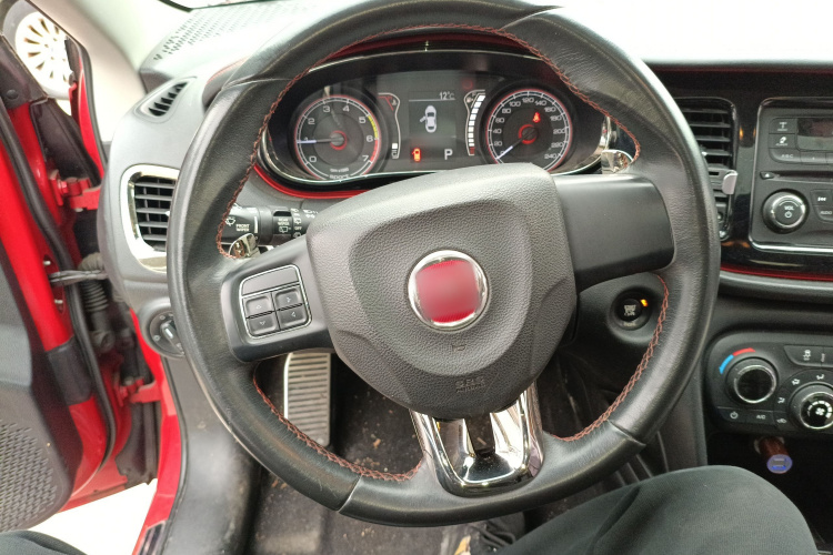 菲亚特 致悦 2014款 1.4T 自动运动版局部细节13