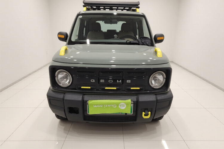 吉利银河 2024款 200km 熊猫骑士车身外观2