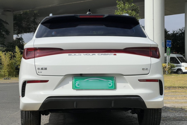 比亚迪e2 2021款 尊贵型车身外观6002