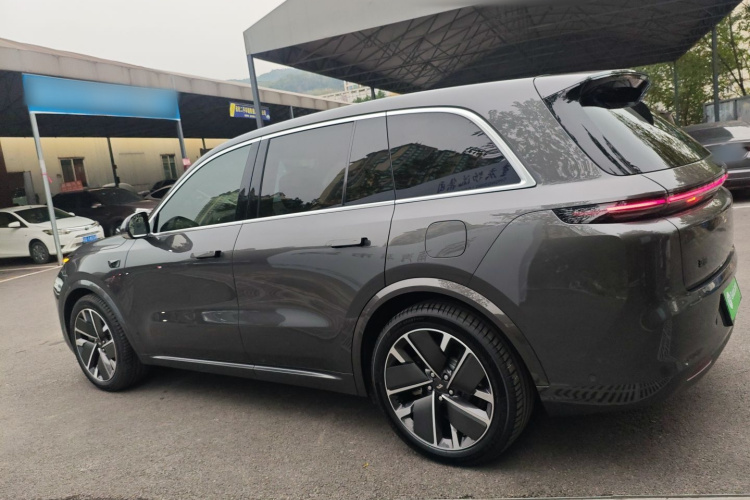 理想汽车 理想L8 2025款 Max 智能焕新版车身外观6003