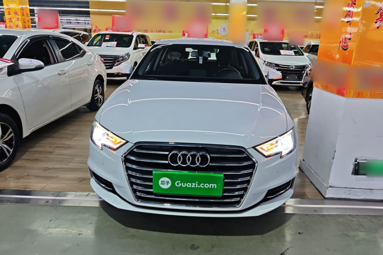 奥迪A3 2019款 Sportback 35 TFSI 进取型 国V车身外观2