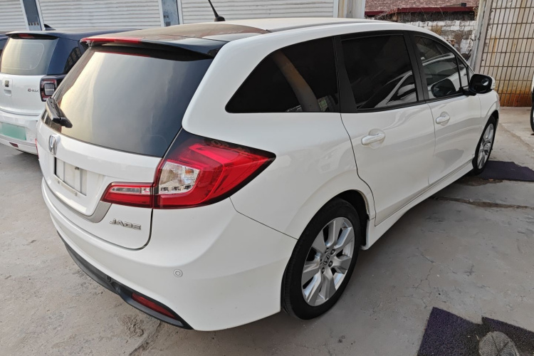 本田 杰德 2013款 1.8L 自动舒适版 5座车身外观7