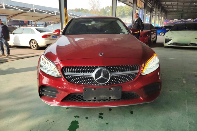 奔驰C级 2020款 改款 C 200 L 时尚型运动版车身外观2