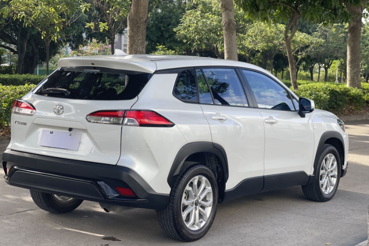 丰田 锋兰达 2023款 2.0L CVT精英版车身外观6008