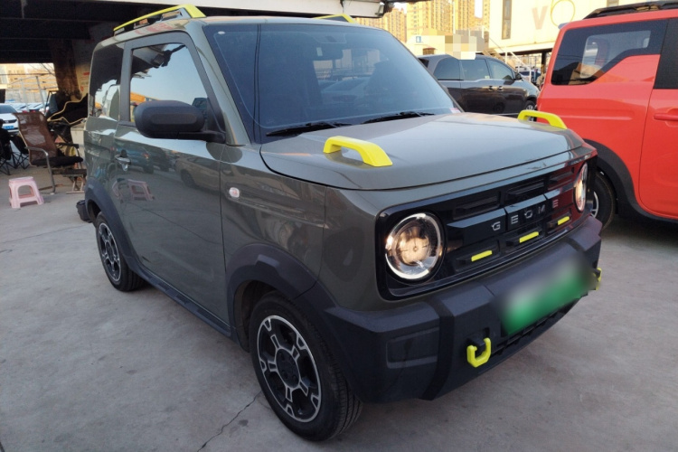 吉利银河 2024款 200km 熊猫骑士车身外观3