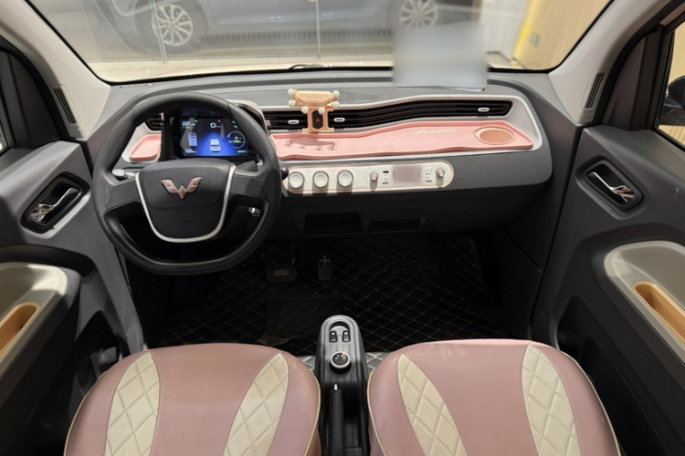 五菱汽车 宏光MINIEV 2021款 马卡龙臻享款 三元锂中控内饰7002