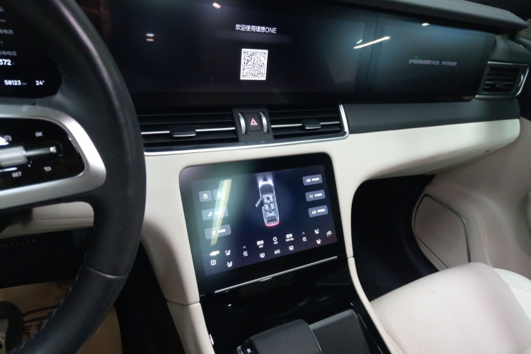 理想汽车 理想ONE 2021款 增程6座版局部细节16