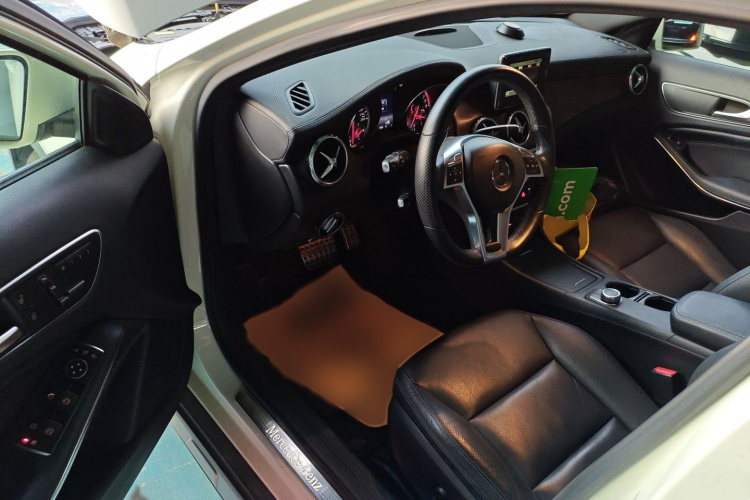 奔驰GLA(进口) 2015款 GLA 260 4MATIC中控内饰7003