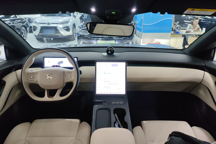 蔚来ET5T 2023款 75kWh Touring中控内饰12