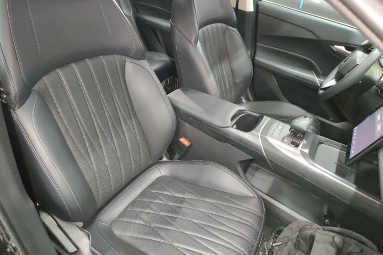 长安 逸动 2024款 1.5T GDI自动 旗舰型局部细节41