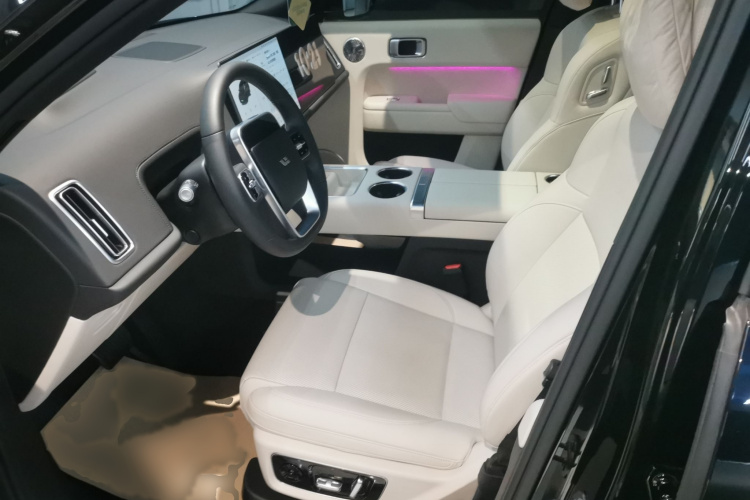 理想汽车 理想L9 2025款 Ultra 智能焕新版局部细节19