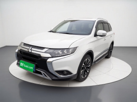 三菱 欧蓝德 2019款 2.4L 四驱致享版 7座 国VI