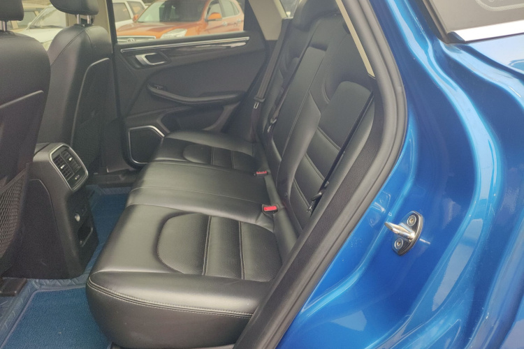 众泰SR9 2017款 2.0T 自动极致之心版中控内饰21