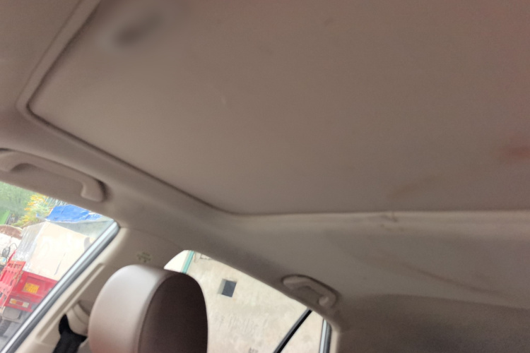 比亚迪S7 2017款 1.5T 手动尊贵型中控内饰22