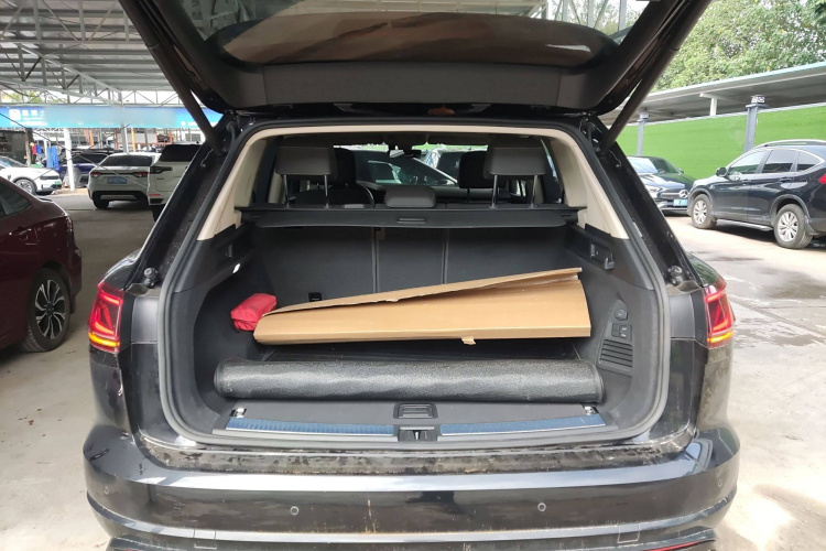 大众 途锐 2020款 3.0TSI 锐享版 国VI局部细节23