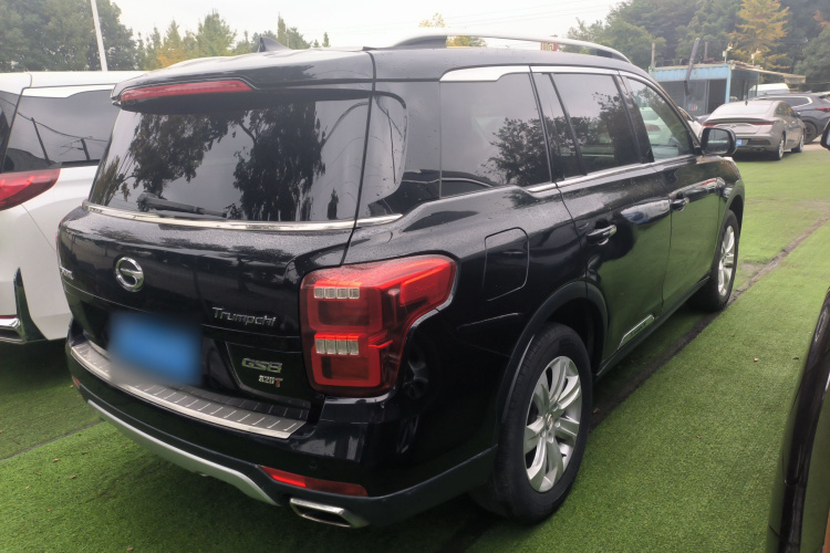 广汽传祺 传祺GS8 2017款  320T 两驱豪华版（七座）车身外观7