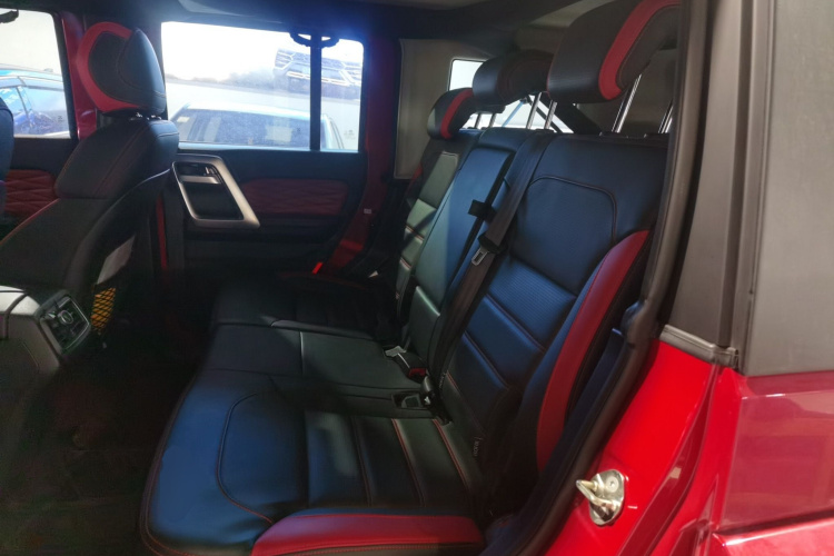 北京越野 北京BJ40 2019款 2.3T 自动四驱城市猎人版旗舰型 国VI中控内饰21