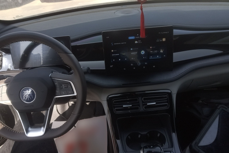 比亚迪 秦PLUS 2024款 荣耀版 DM-i 55KM领先型中控内饰12