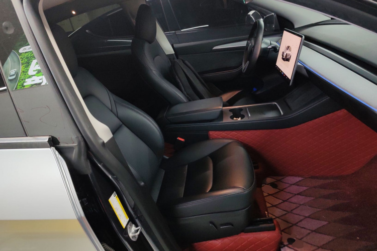 特斯拉 Model Y 2024款 后轮驱动版局部细节41