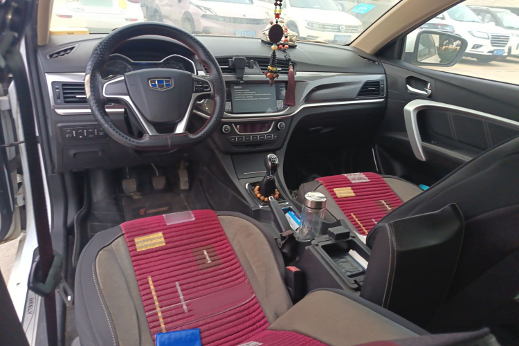 吉利汽车 帝豪 2017款 三厢百万款 1.5L 手动向上版中控内饰12