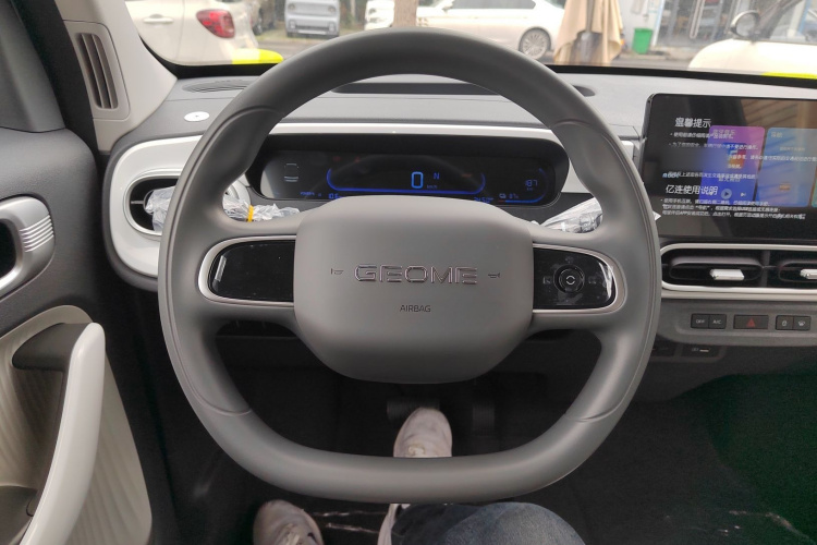 吉利银河 2025款 210km 熊猫骑士局部细节13