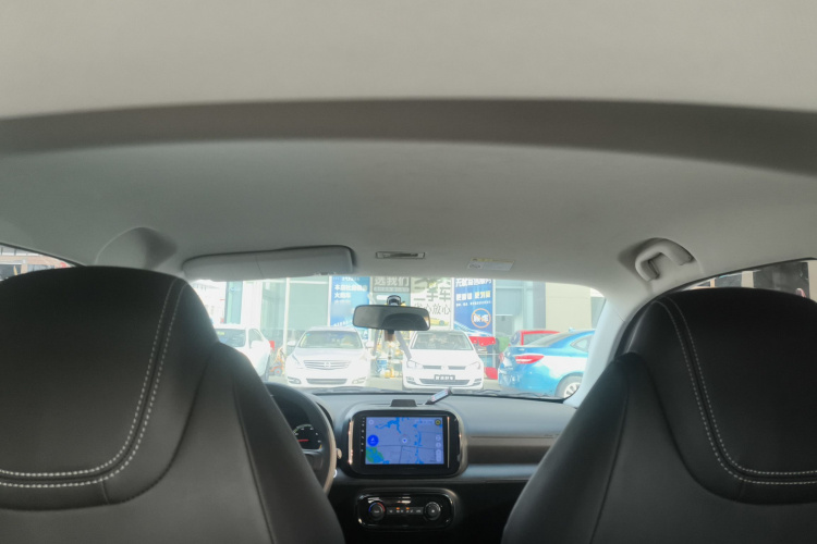荣威 科莱威CLEVER 2022款 311km元气啵啵版中控内饰22