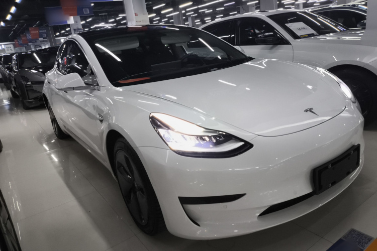 特斯拉 Model 3 2020款 改款 标准续航后驱升级版车身外观6002