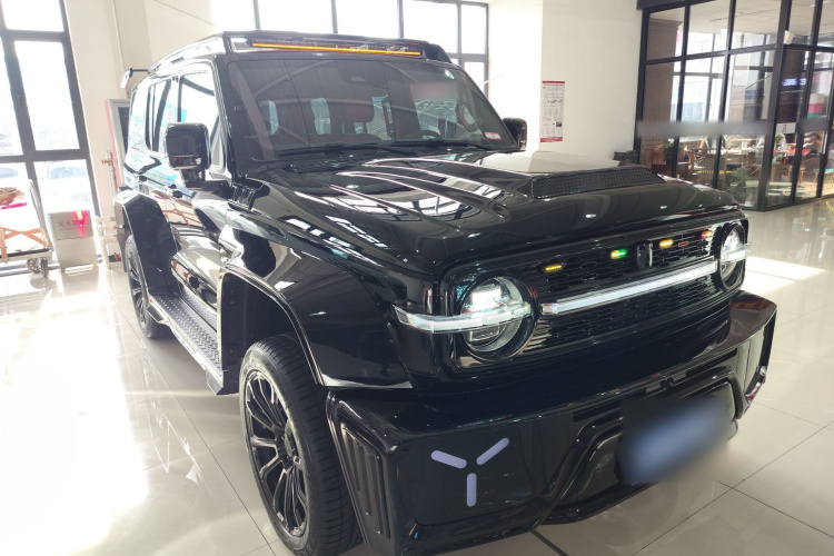 超境汽车 共创坦克300 2023款 2.0T 赛博骑士车身外观6002