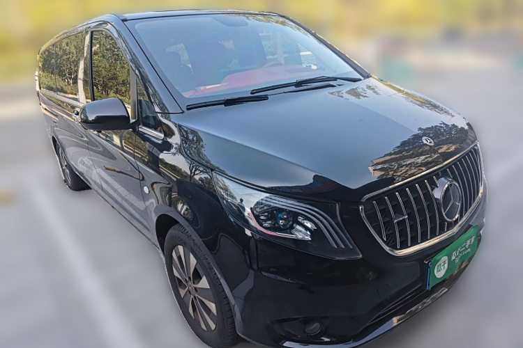 奔驰 威霆 2021款 2.0T 精英版 7座车身外观6002