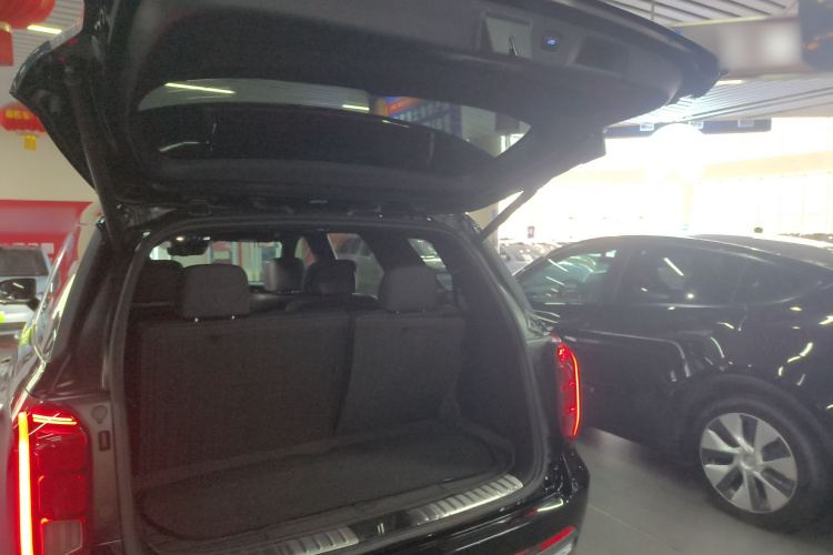 现代 帕里斯帝 2023款 3.5L 自动四驱Calligraphy机舱底盘23