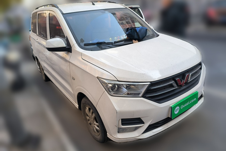 五菱汽车 五菱宏光 2018款 1.5L S标准型L2B车身外观6002