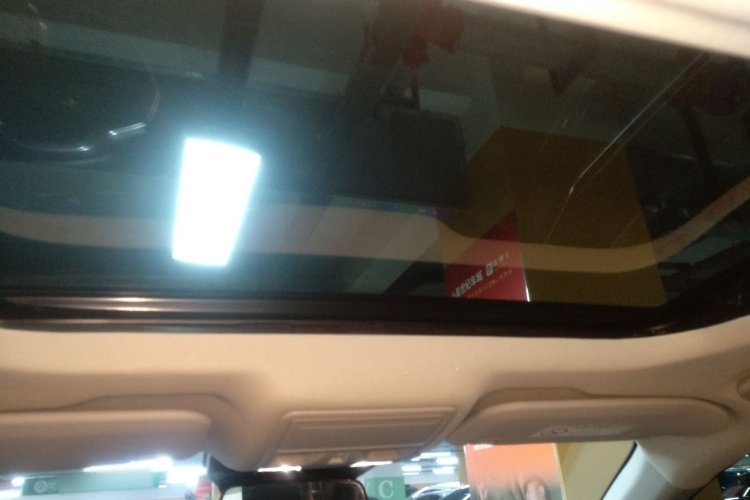 福特 蒙迪欧 2025款 2.0T EcoBoost 豪华型中控内饰22