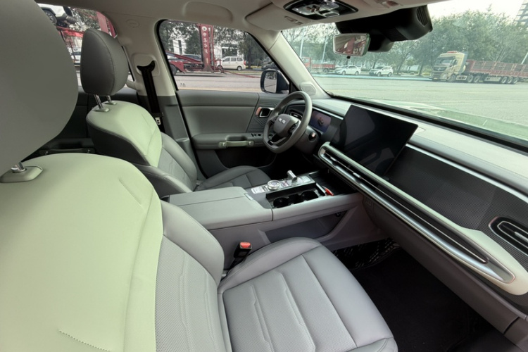 北京BJ30 2024款 1.5T 魔核电驱进阶版中控内饰7011