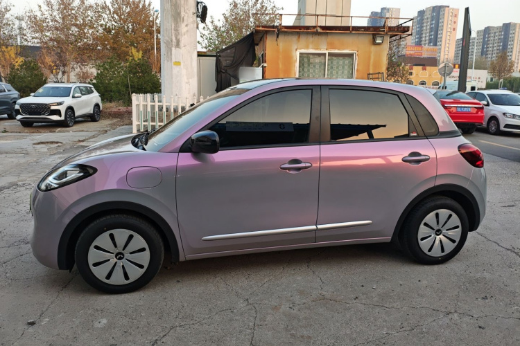 五菱汽车 五菱缤果 2024款 203km 轻享款车身外观4