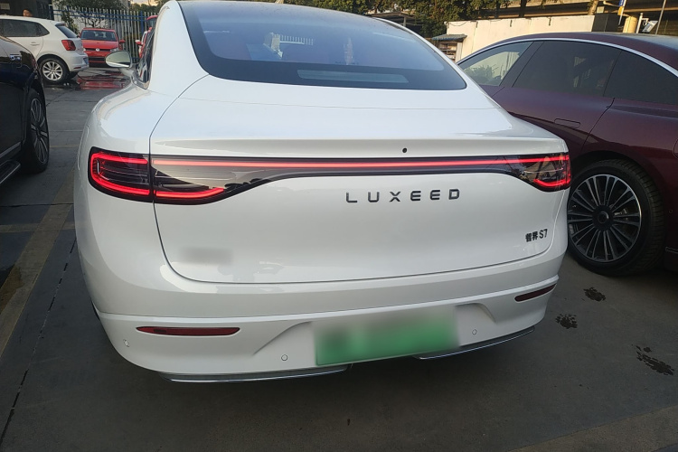 鸿蒙智行 智界S7 2024款 Max+ 后驱超航智驾版车身外观6004