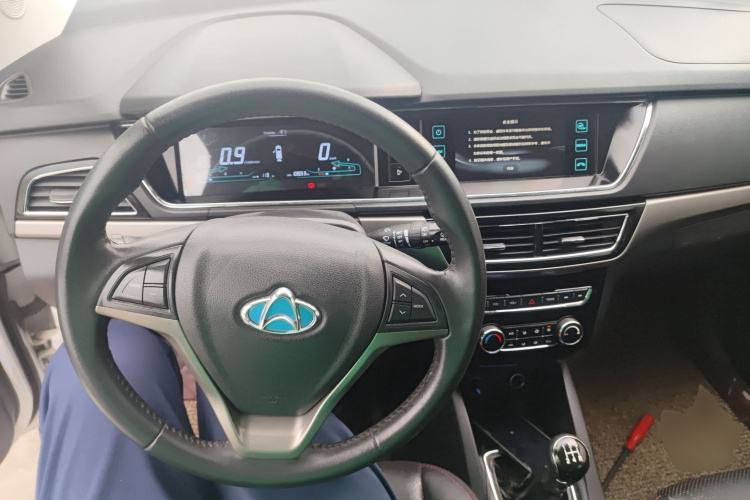 长安凯程 长安欧尚A600 2017款 1.5L 手动豪华型中控内饰12