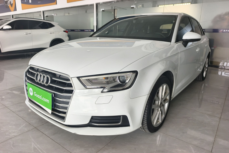 奥迪A3 2019款 Sportback 35 TFSI 进取型 国VI车身外观1