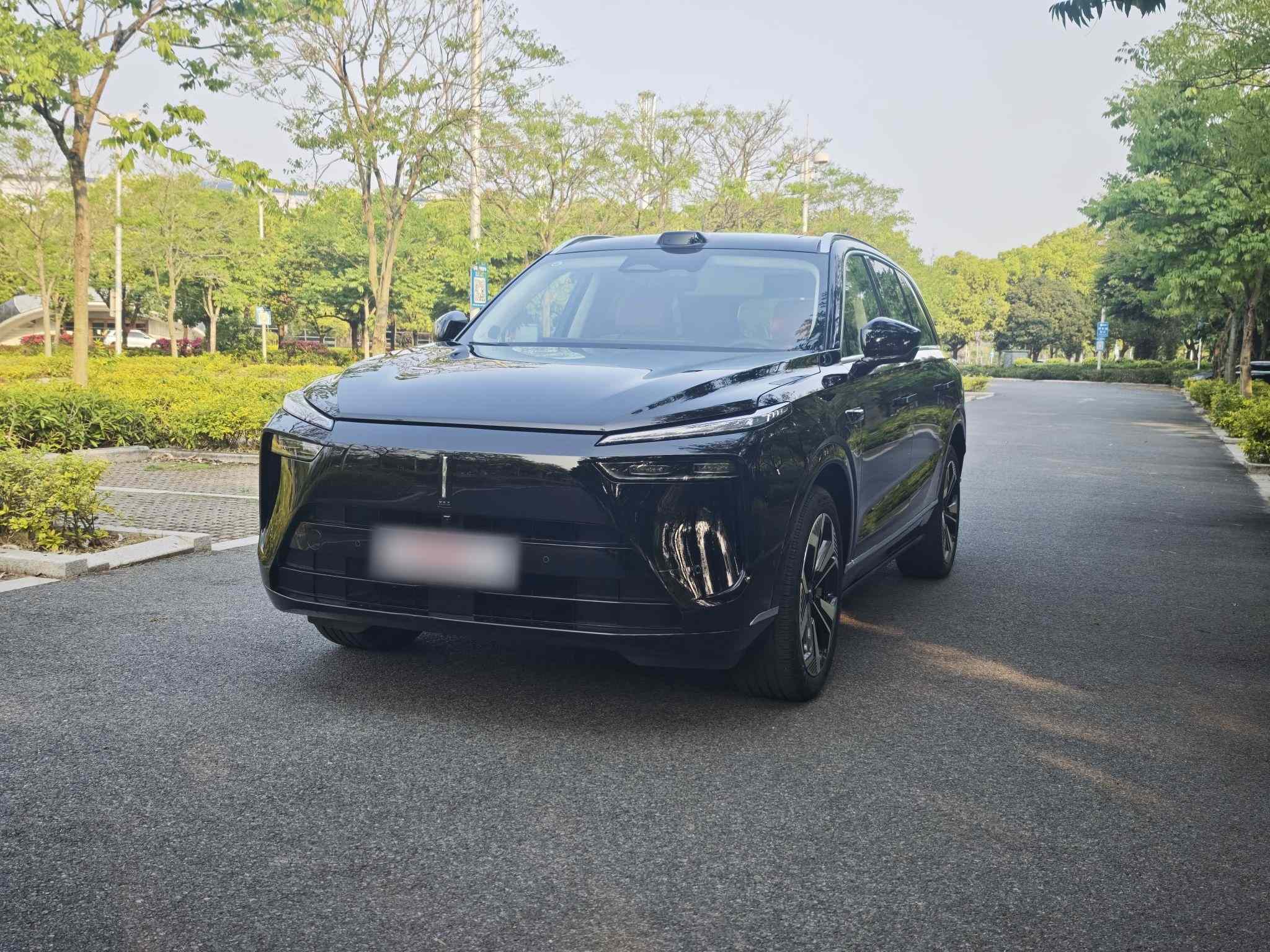 魏牌 蓝山 2025款 四驱 Ultra(1)