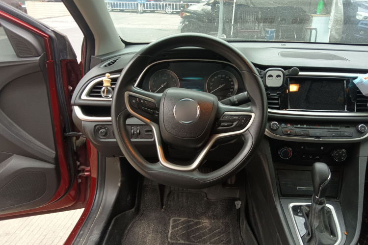 别克 英朗 2021款 改款 典范 1.5L 自动精英型局部细节13