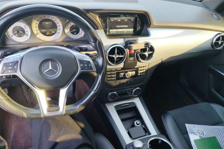 奔驰GLK级 2014款 GLK 200 标准型中控内饰12