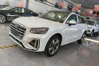 奥迪Q2L 2025款 35TFSI 时尚动感型