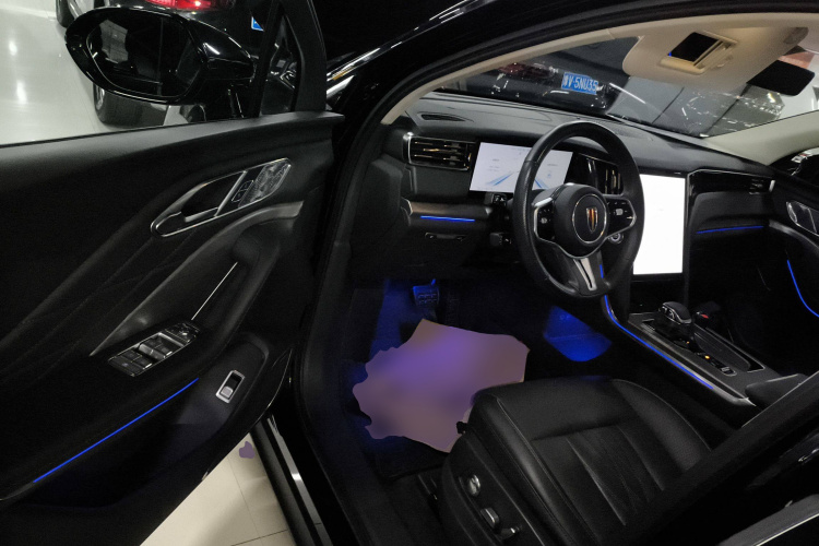 红旗HS7 PHEV 2024款 2.0T PHEV 四驱旗畅版 6座中控内饰7003