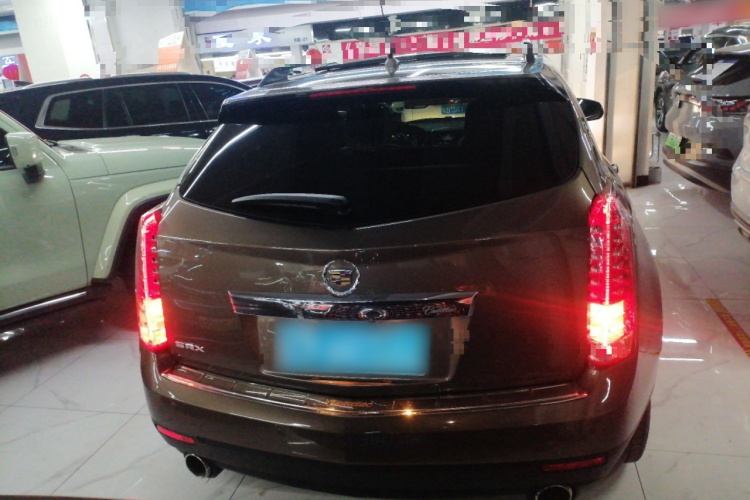 凯迪拉克SRX 2015款 3.0L 舒适型车身外观6